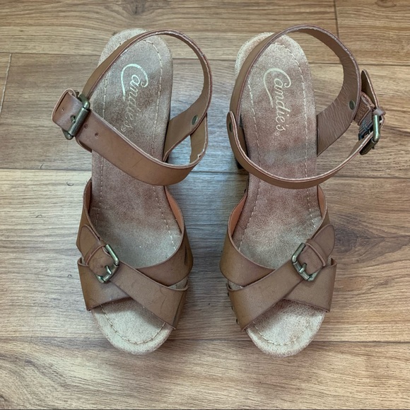 Candies Tan Faux Leather Platforms Sandals - Picture 3 of 10